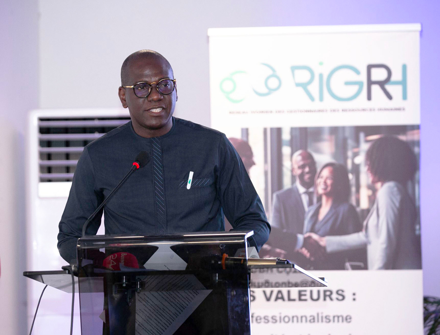 FORMATION CHARGÉ DE RESSOURCES HUMAINES